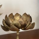 Set de deux anciens bougeoirs fleurs de lotus en laiton