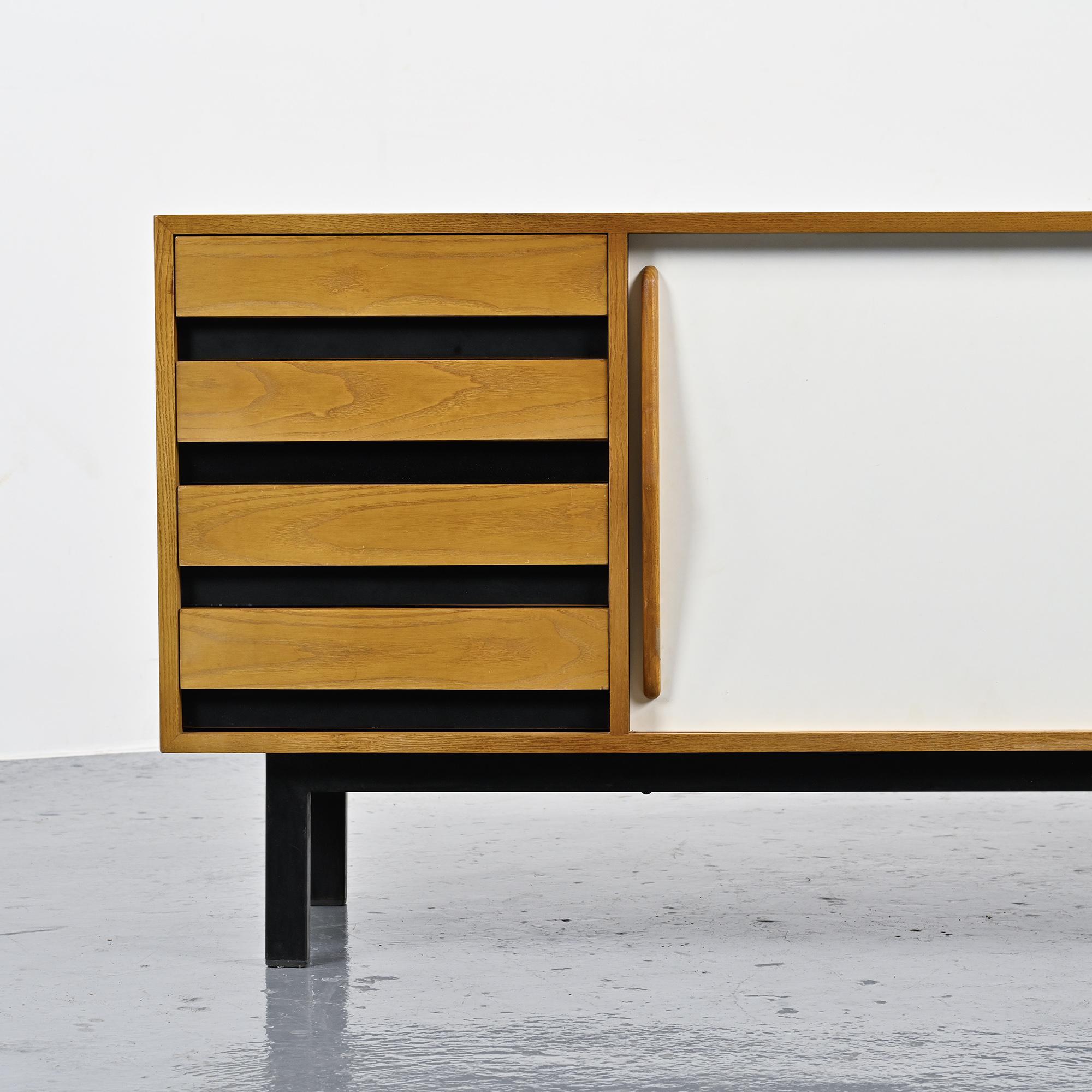 Enfilade Cansado par Charlotte Perriand, circa 1960