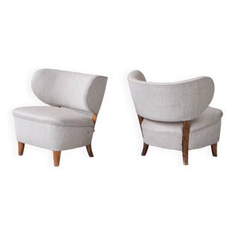 Pair of mid-century lounge chairs