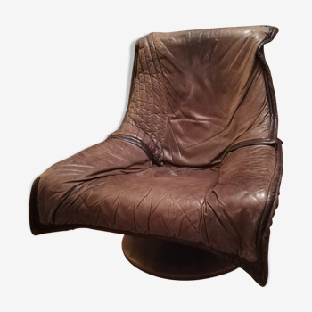 Leather swivel lounge chair 80