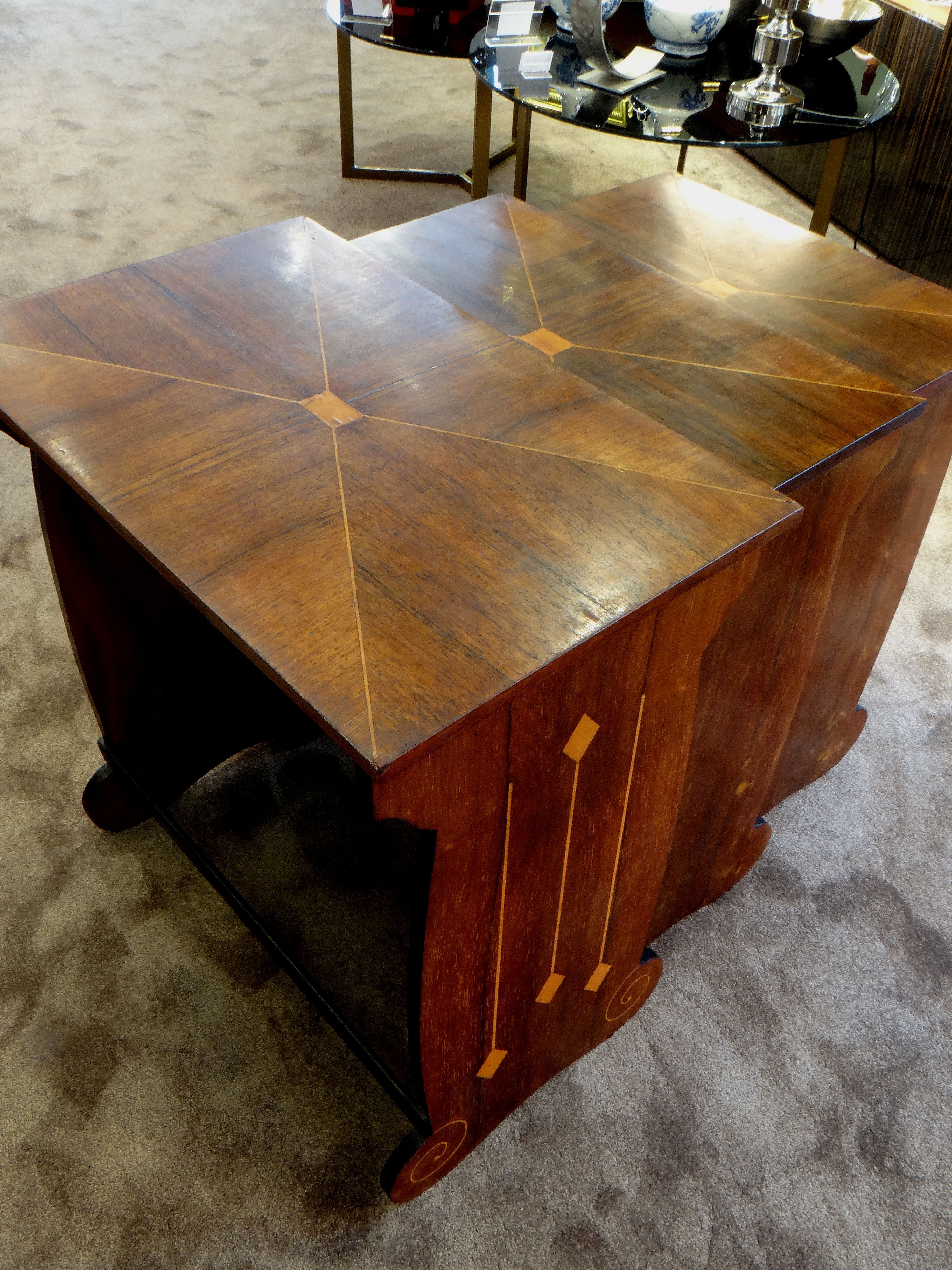 Set of three tables nesting years 1920/1930