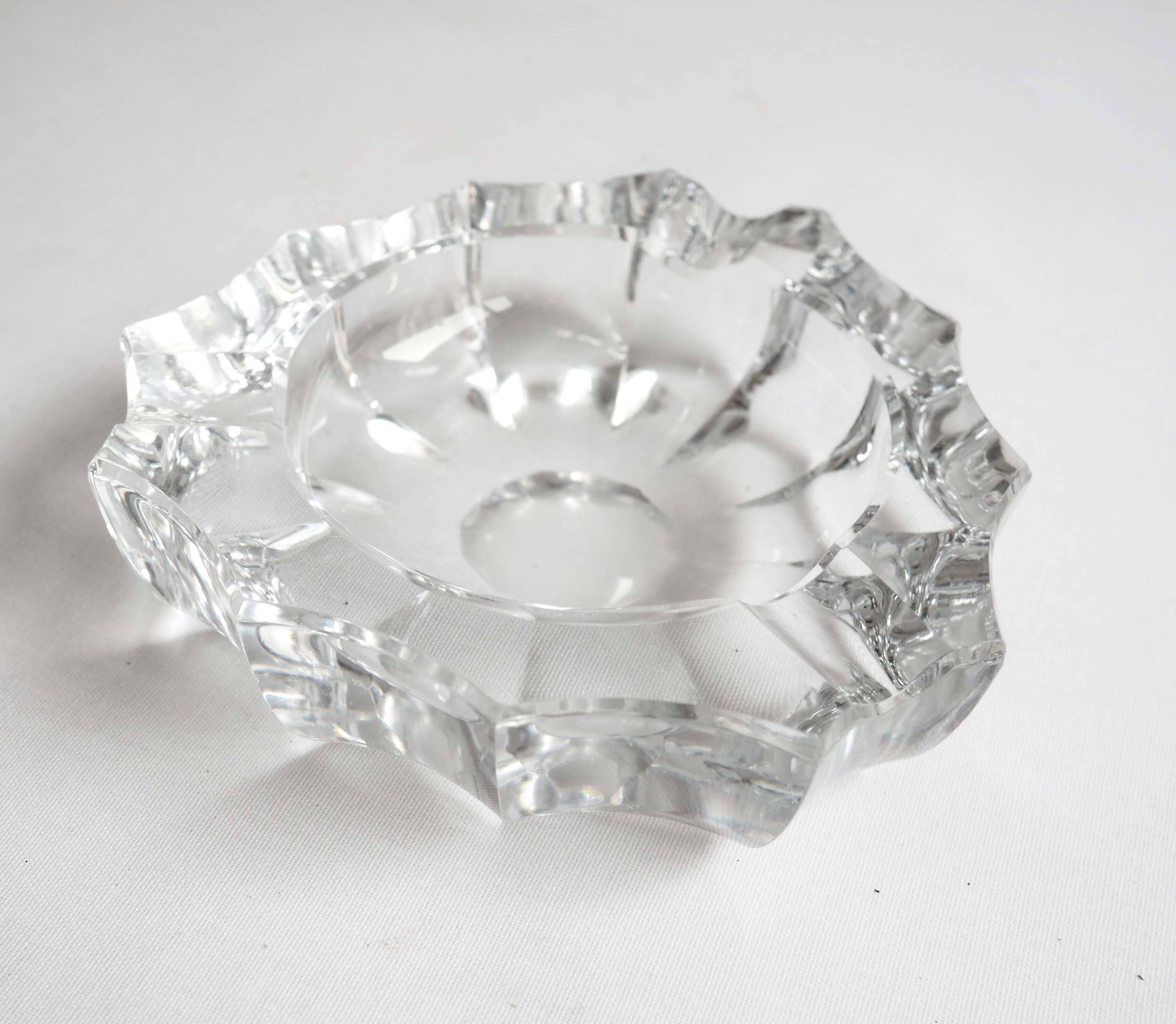 Cut triangle crystal ashtray
