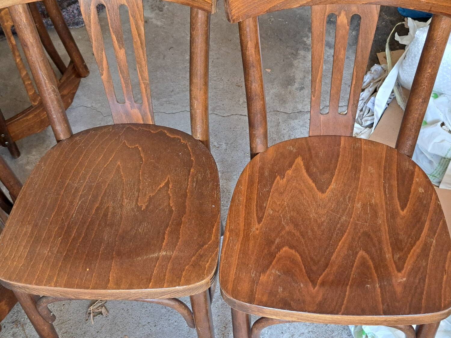 30 vintage Drevounia chairs.