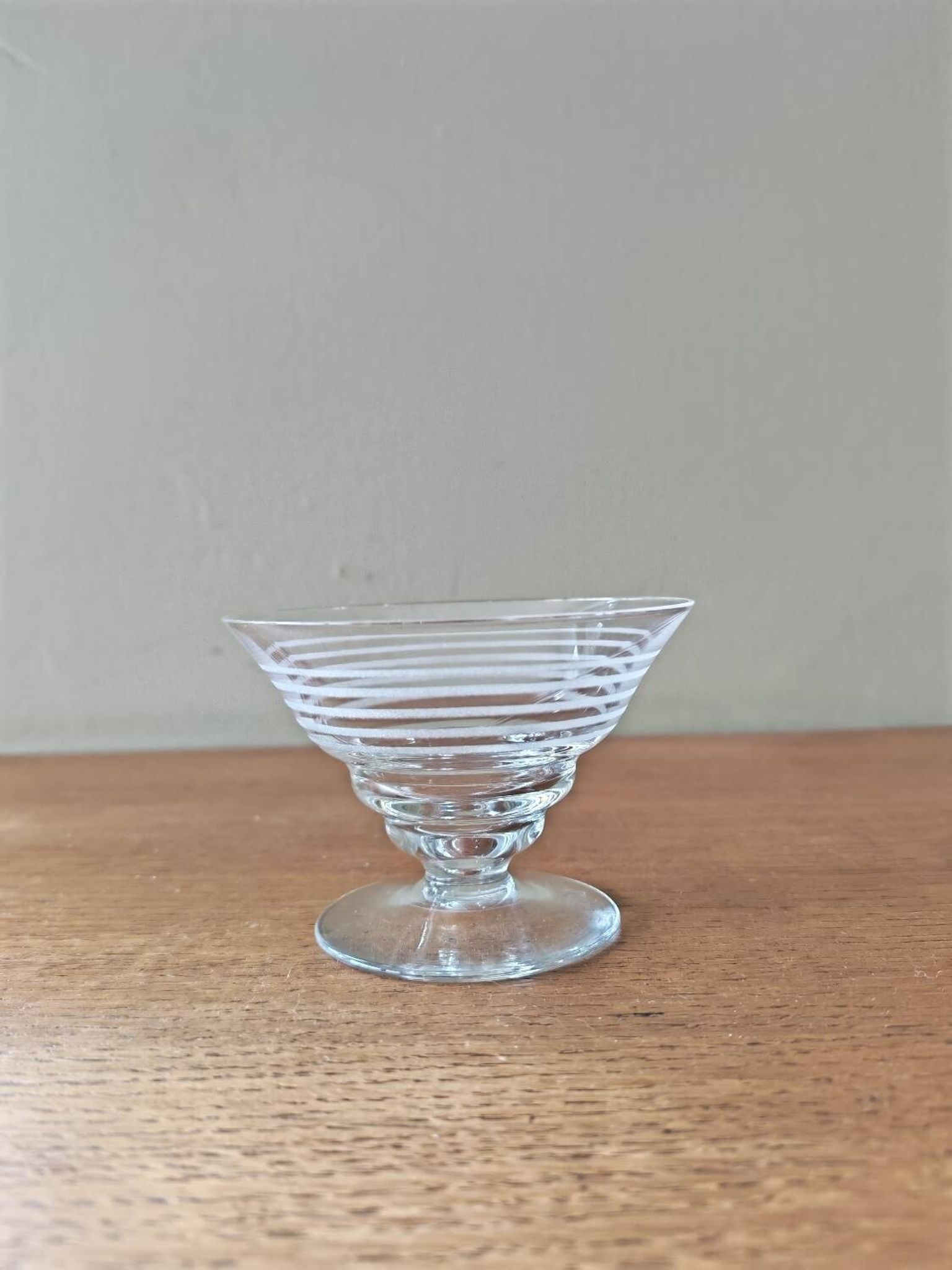 Lot de 8 coupes à champagne art déco
