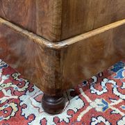19th century Restoration chest of drawers in mahogany and marble top