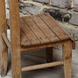Ancienne chaise d'enfant en bois