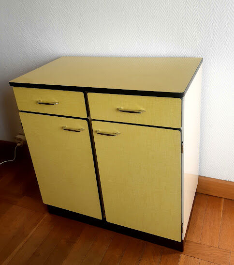 Lemon yellow formica sideboard 1960