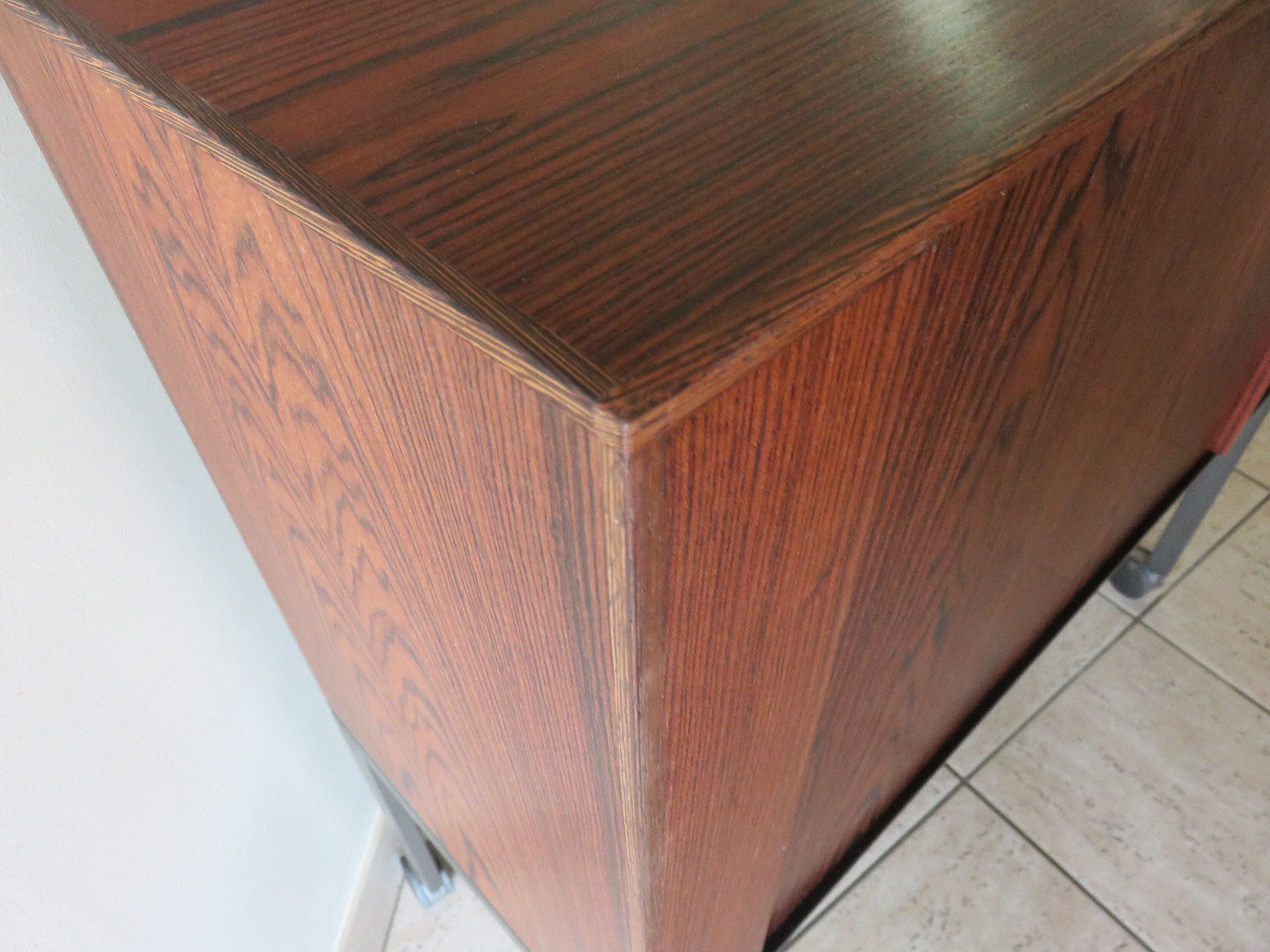 Buffet TV en palissandre Danemark 1960