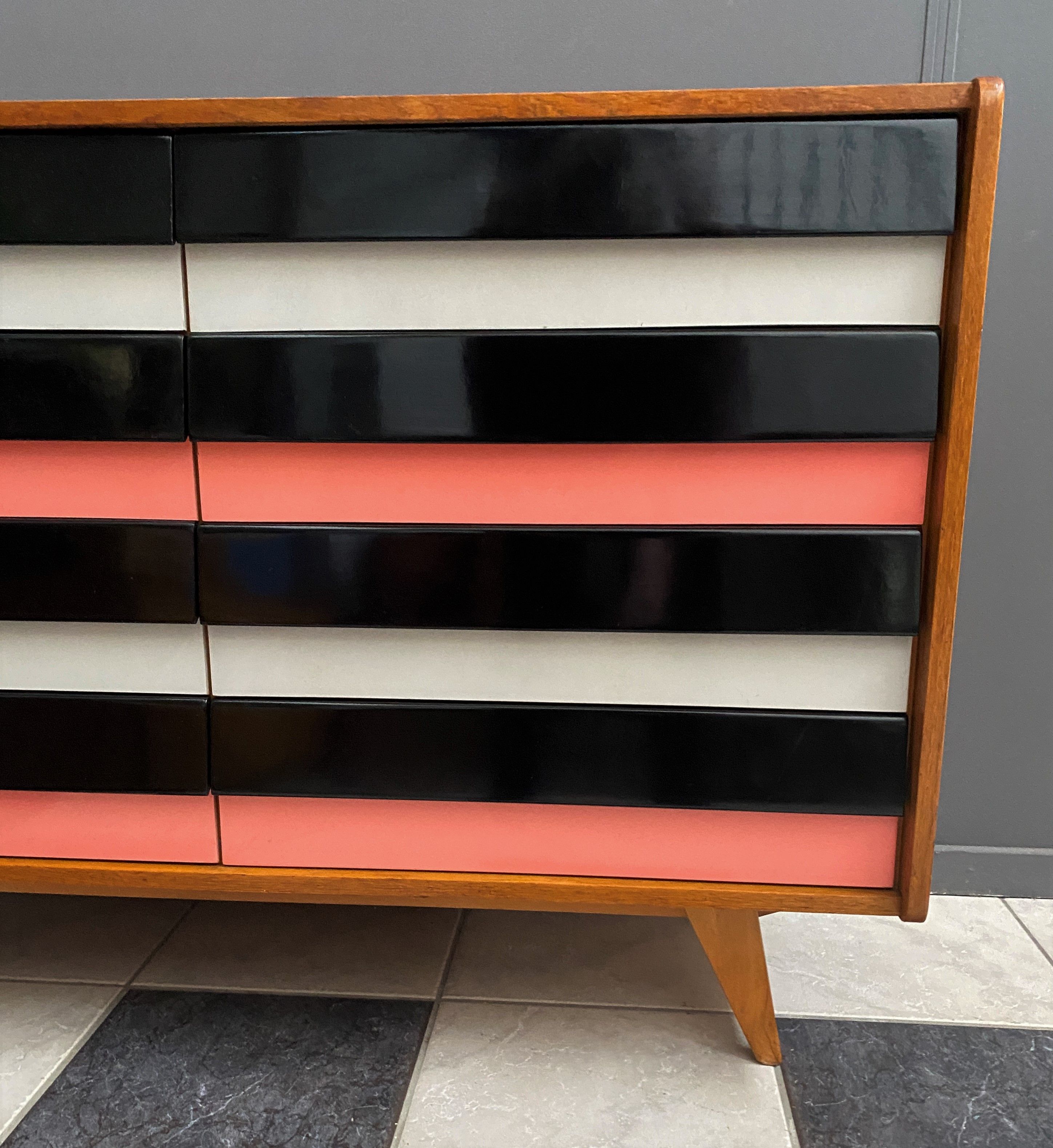 Jiri jiroutek sideboard U-450 pink 8-drawers 1960s Interier Praha