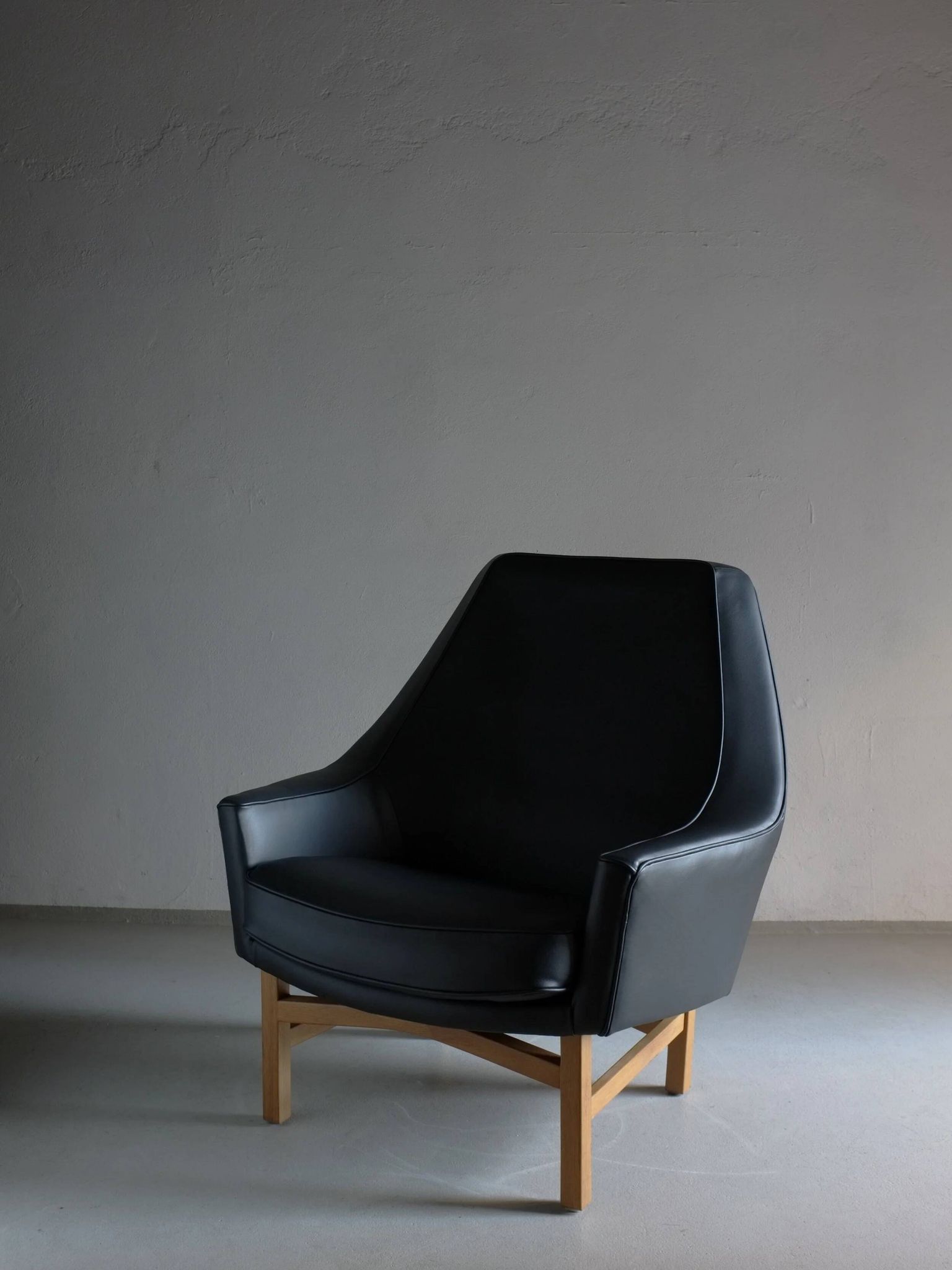 IB Kofod-Larsen leather oak easy chair | OPE Sweden | 1960s