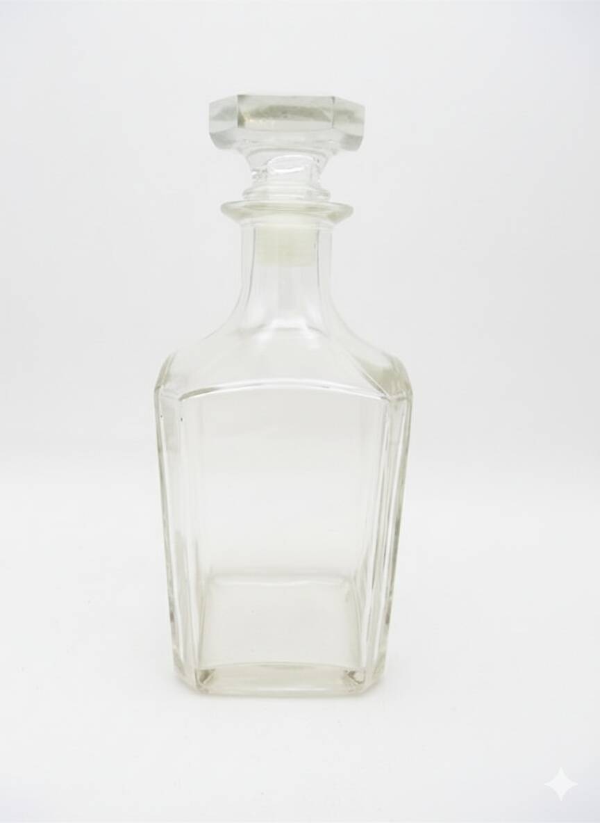 Whiskey decanter