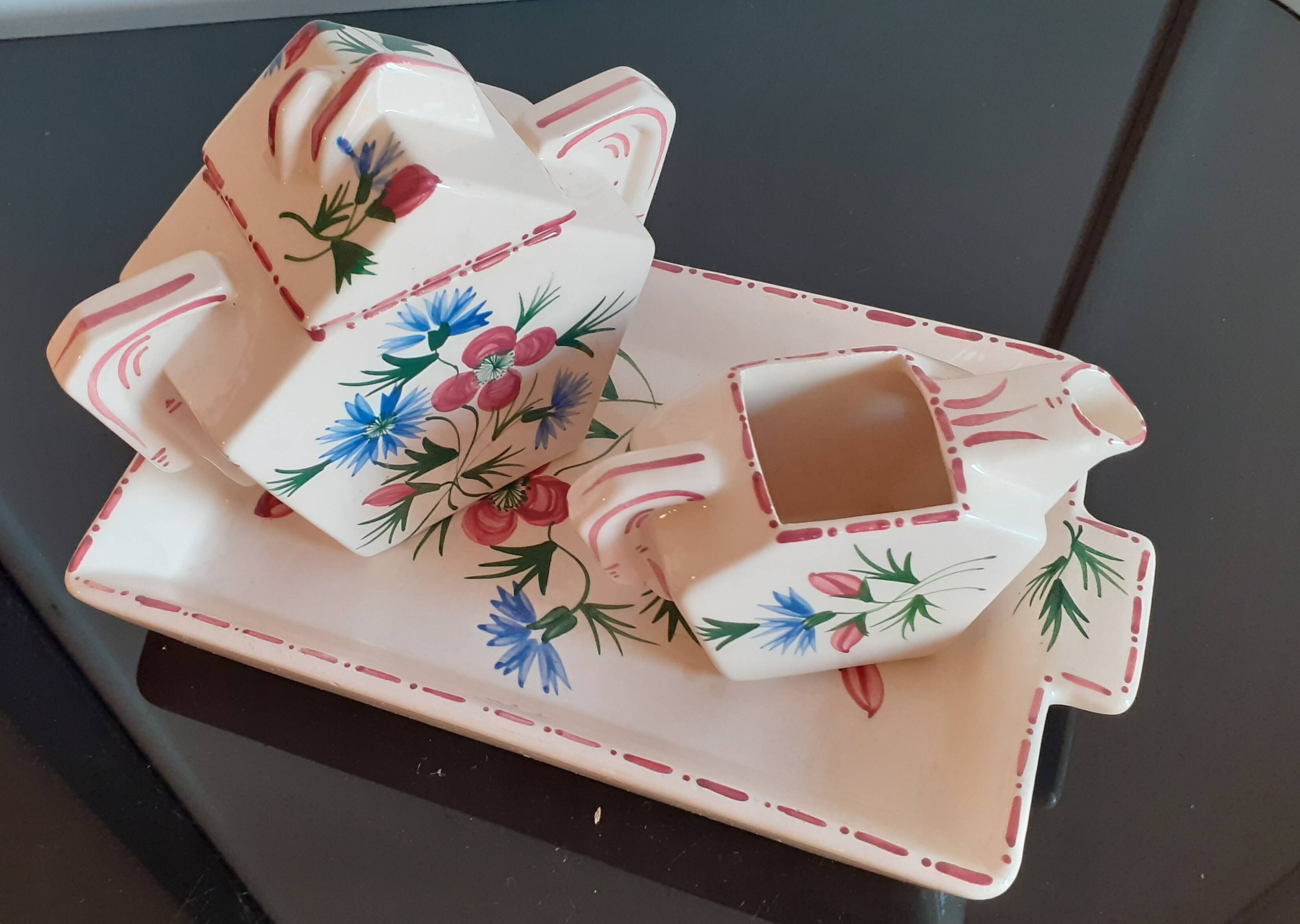 Gabriel FOURMAITRAUX (1886-1984) / 3-piece set / Sugar bowl, creamer and ceramic tray