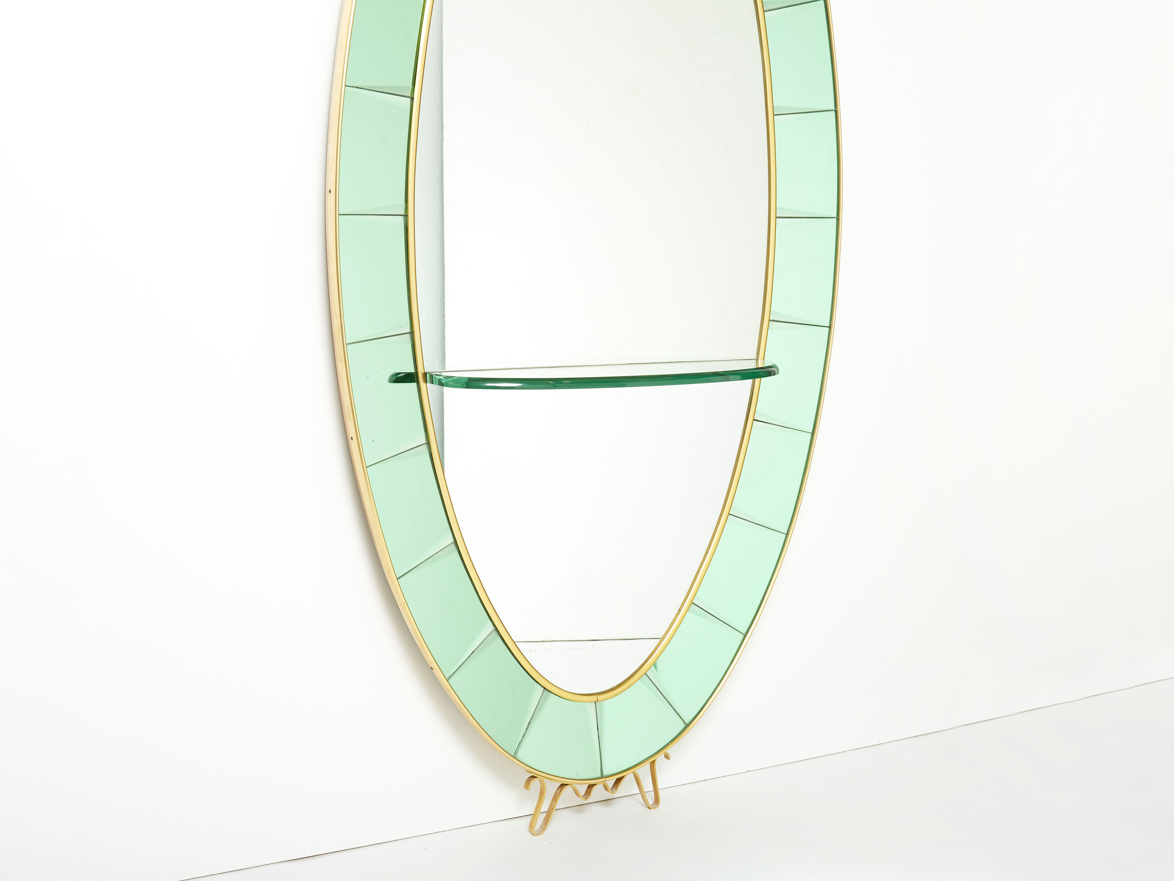 Large Italian mirror oval brass crystal green crystal of Cristal Arte 1950s 110x219cm