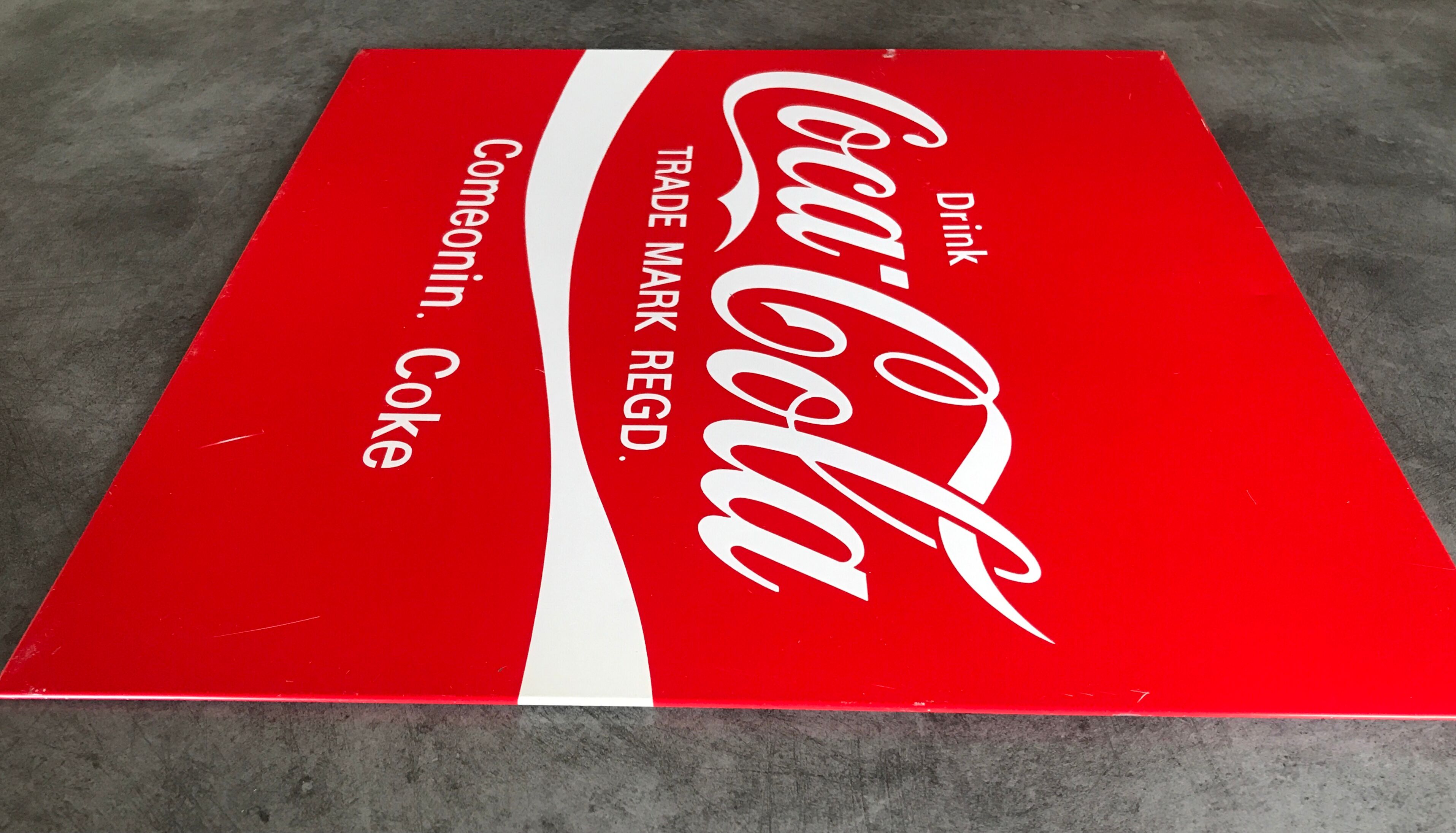 Wall plate metal pub vintage coca-cola drink deco red / white