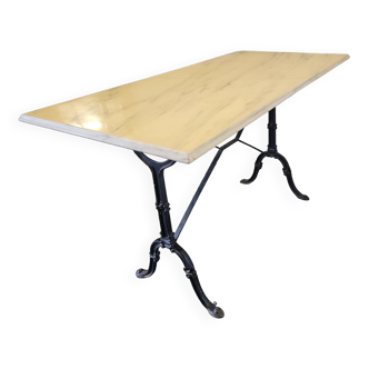 Table bistrot dessus marbre pied fonte 119×59cms