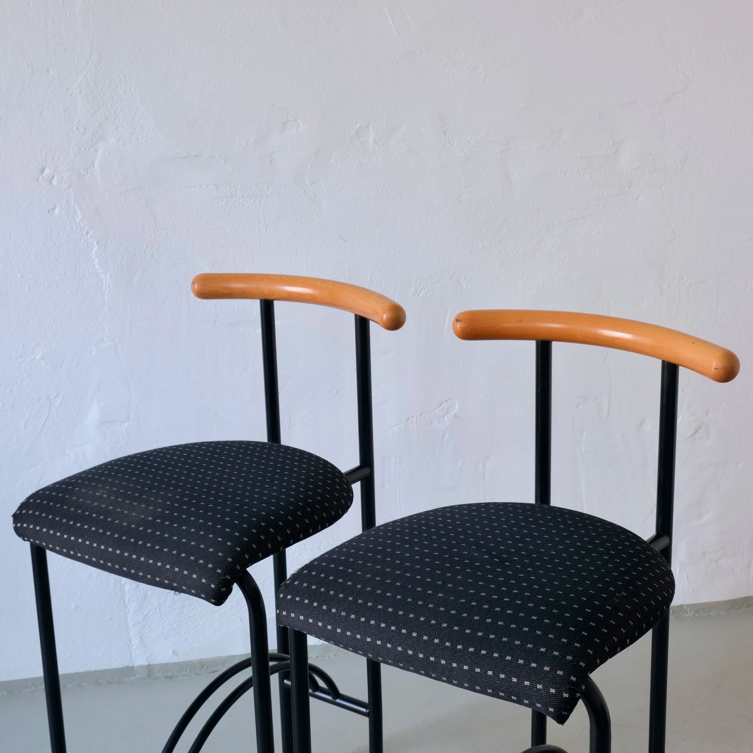 2 postmodern tubular steel bar stools | Rodney Kinsman style | 1980s
