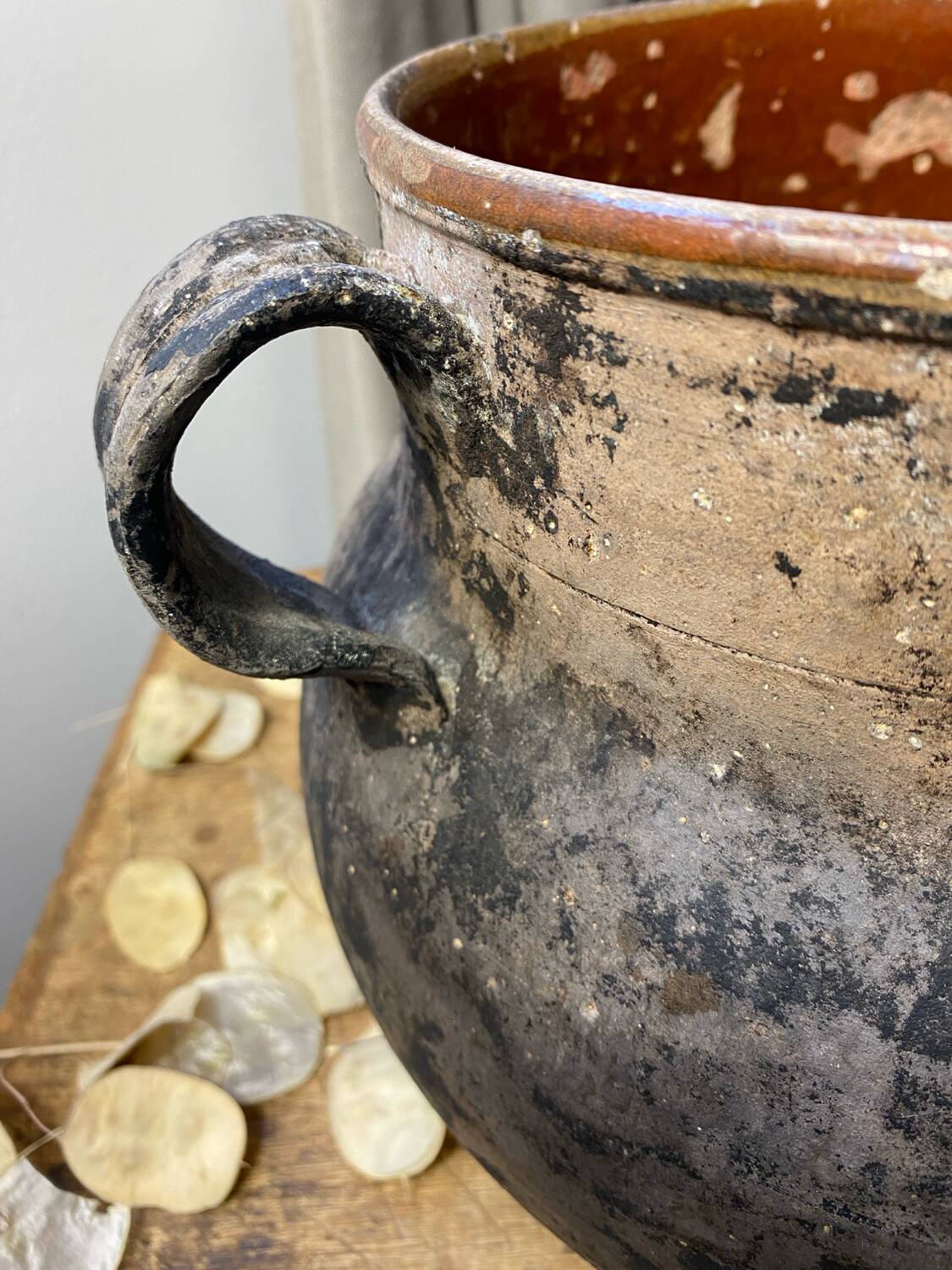 Antique terracotta pot with handles Vallauris