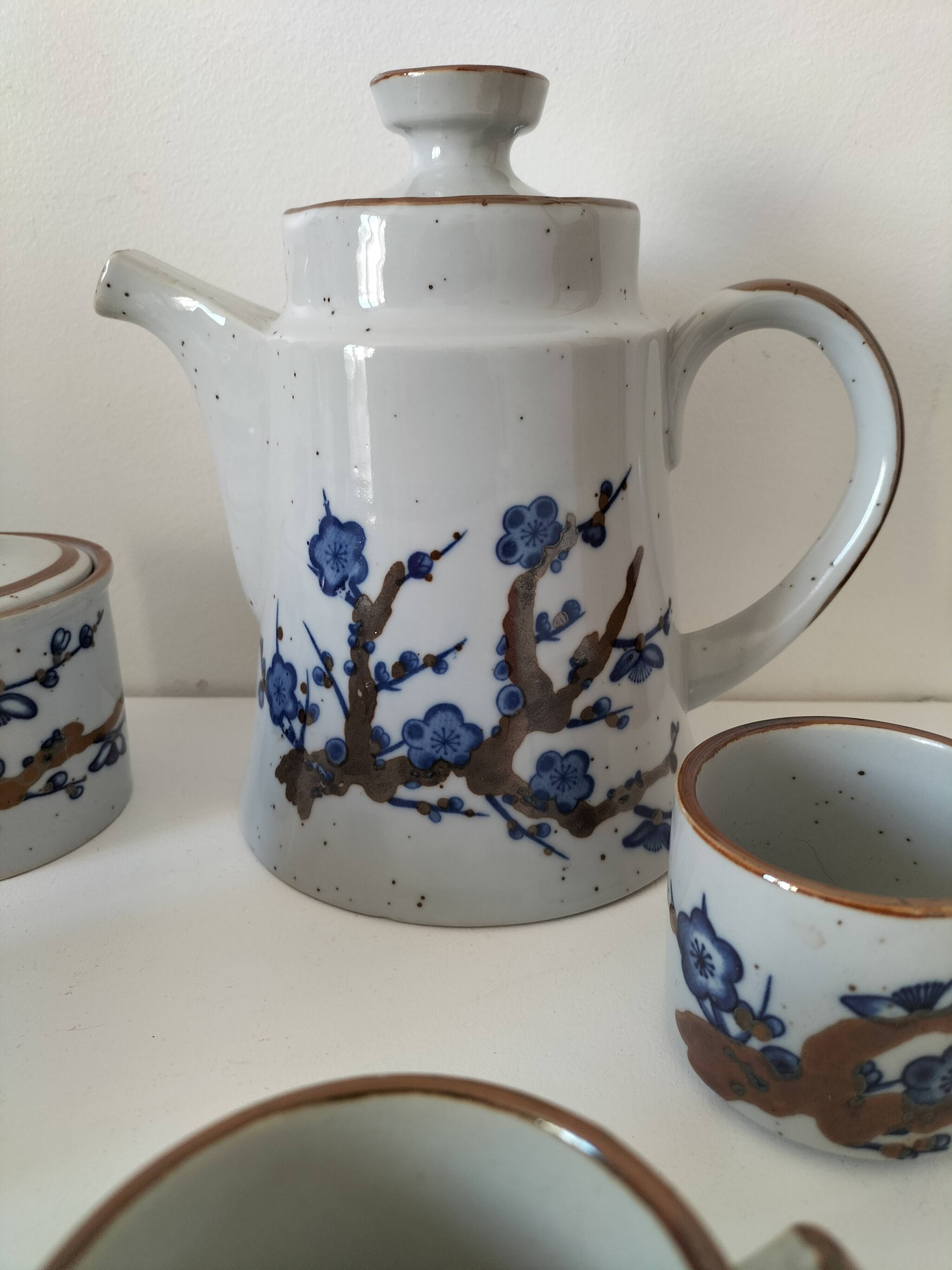 Stoneware coffee service