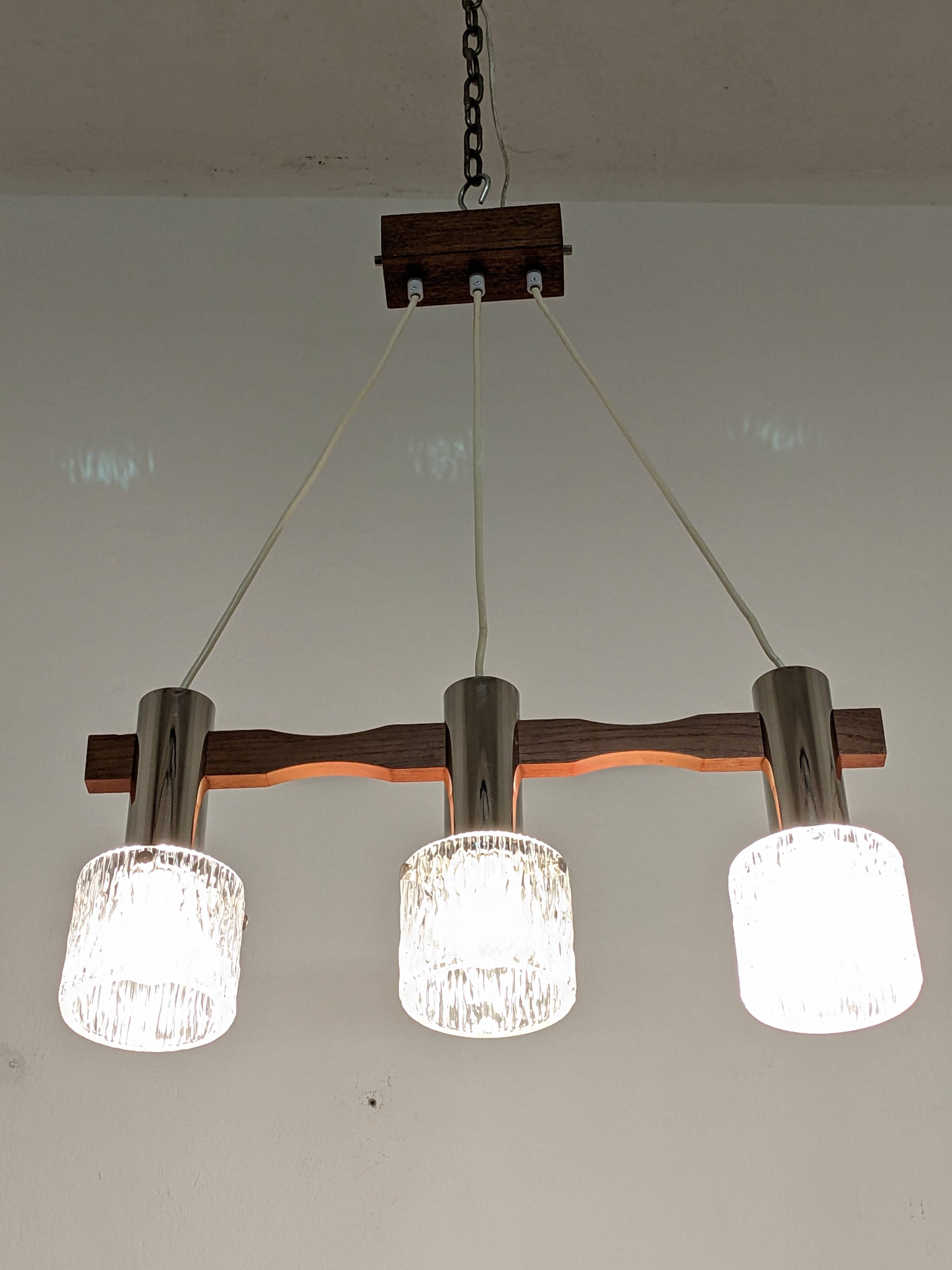 Scandinavian chandelier with 3 lights in teak and glass from the 60s/70s