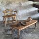 Brown Indonesian teak coffee table, with a border and cylindrical legs H40 L103.