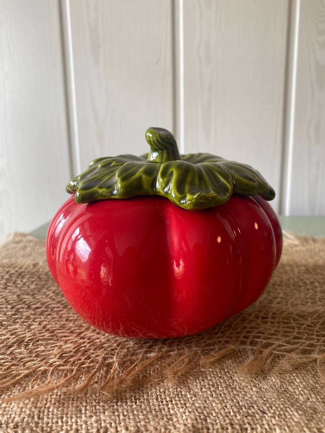 Tomato sugar bowl