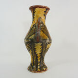 Iddeqi Kabyle pottery, Kabyle amphora,Berbere, Kabyle folk art. Year 50