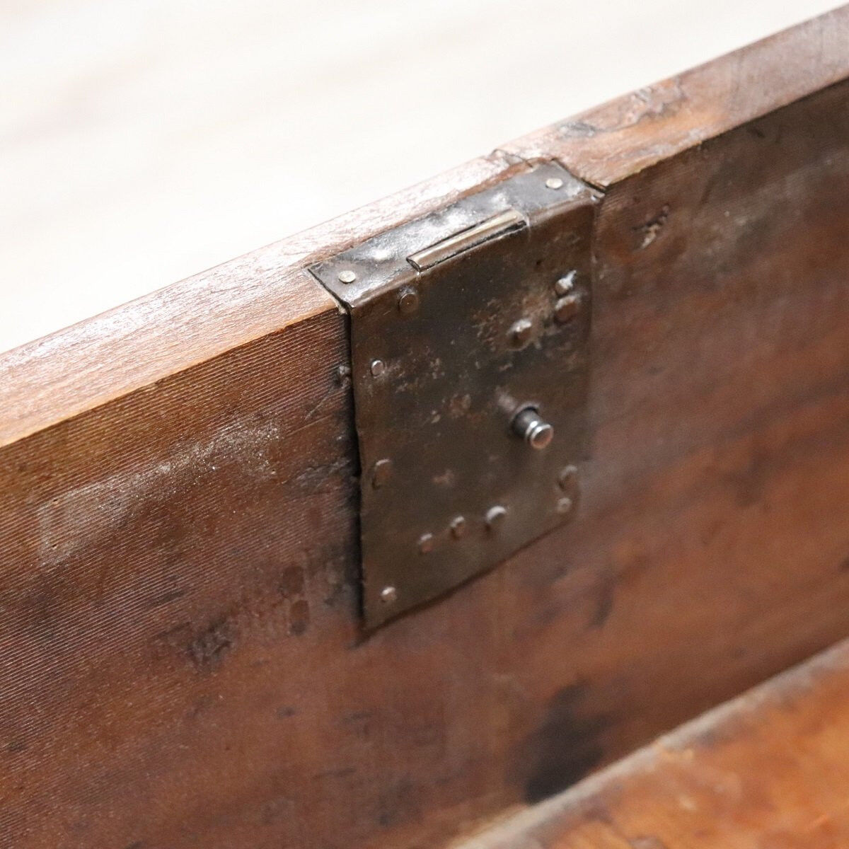 Antique Chest Of Drawers In Solid Walnut, Italy 19th Century