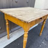 Farm table in natural wood fir 1900 brewery