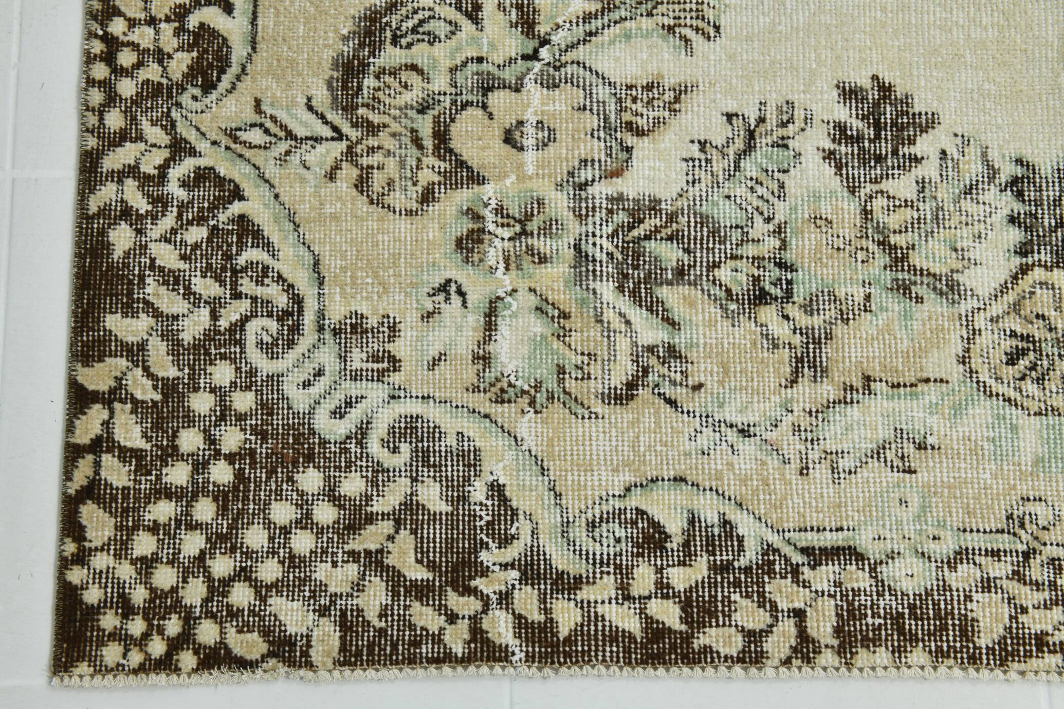 6x9 Light Green & Beige Turkish Vintage Rug, 173x267Cm