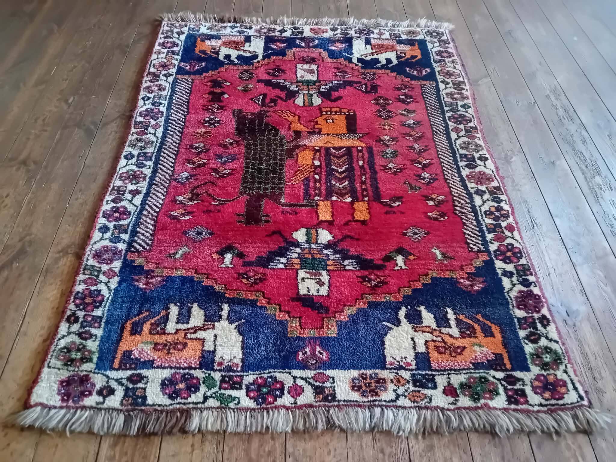 Handmade Qashqai Persian rug 150x111cm