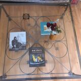 Coffee table in wrought iron and glass