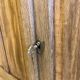 Buffet parisien en bois brut