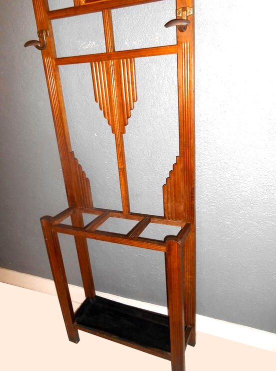 Coats-cloakroom 1940 wooden door