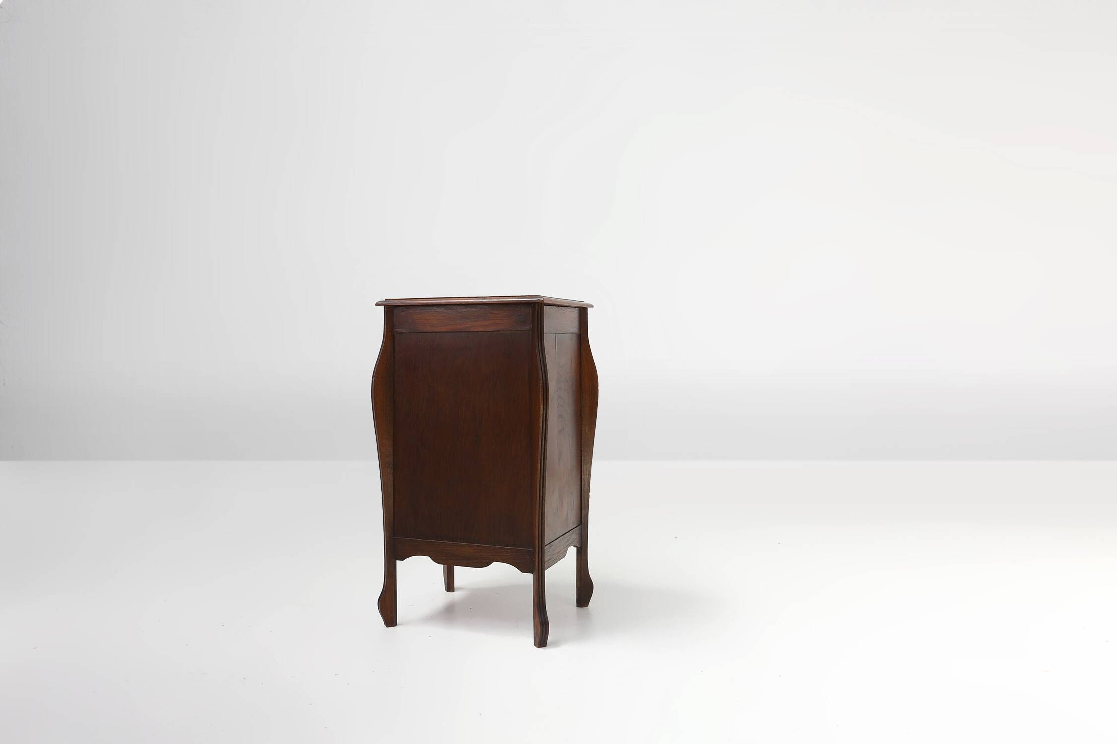 Art Nouveau night stand in oak, France ca. 1910
