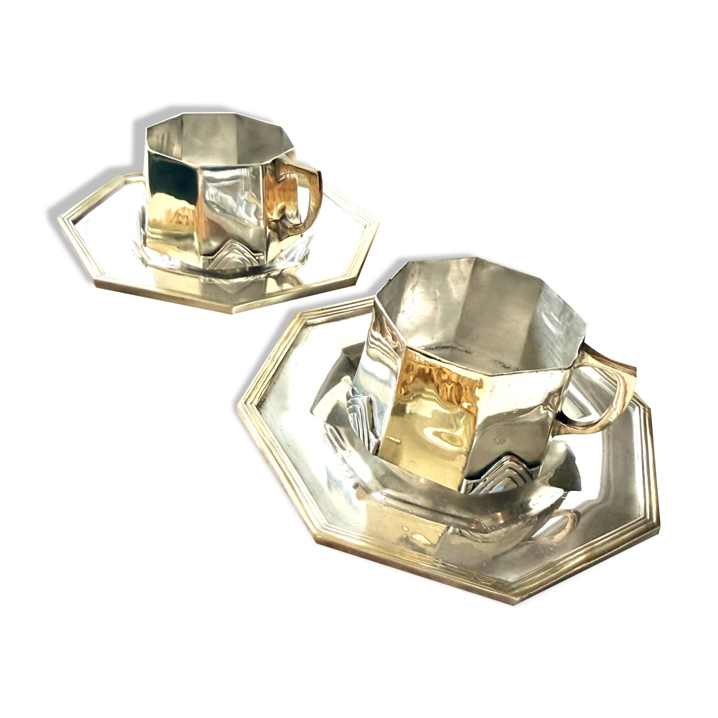 Pair of coffee cups with saucer (18th century)