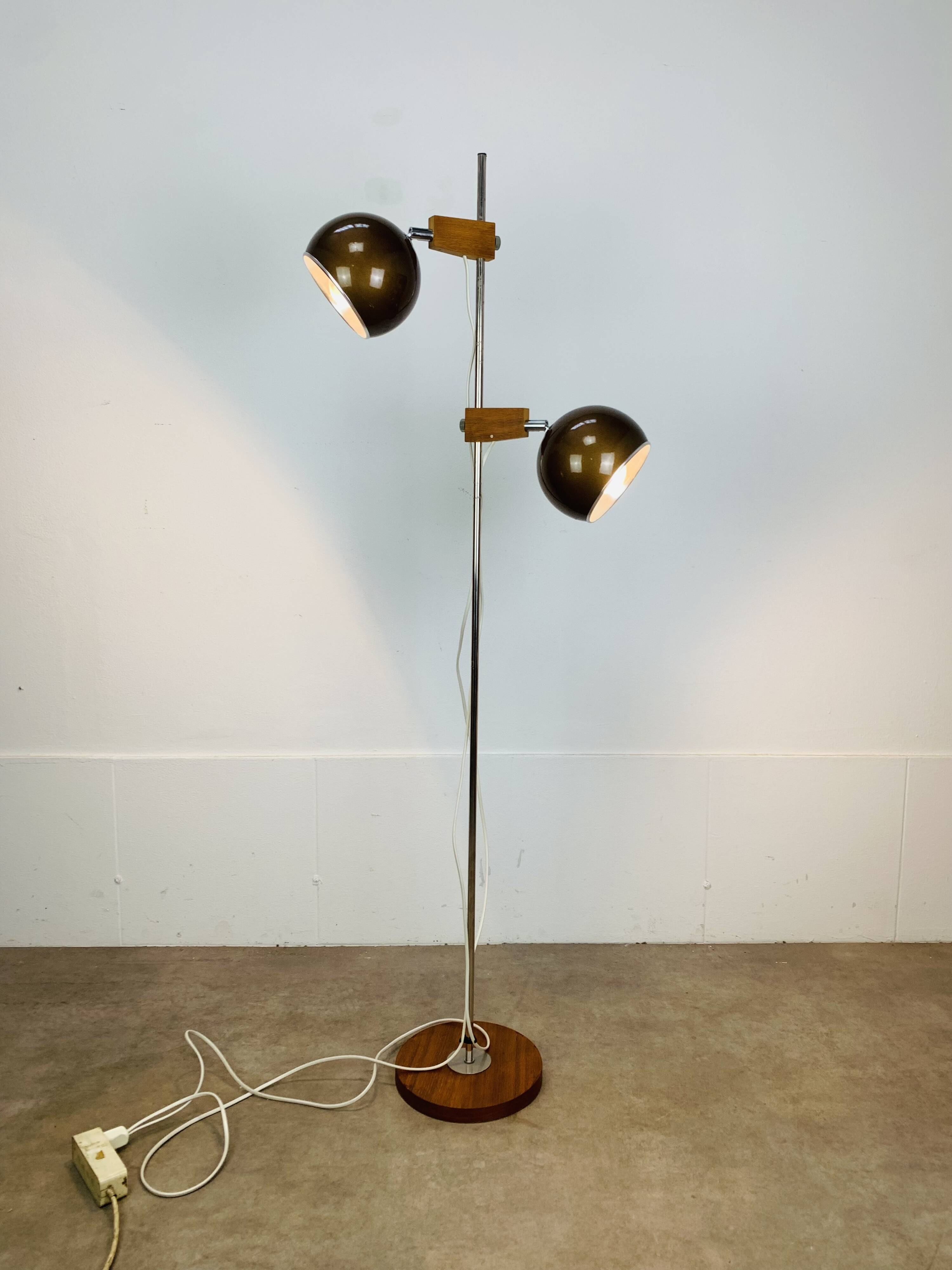 Eyeball floor lamp by Temde Leuchten, copper metal, teak and chrome, 70s.