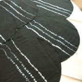 6 old linen placemats