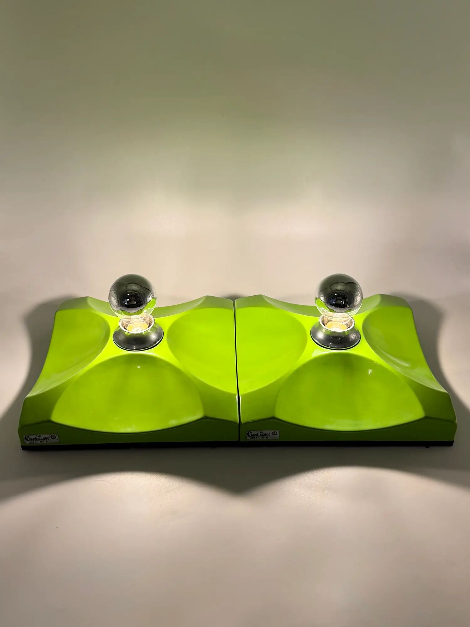 Pair of "Scudo" wall lights – Fael Luce, Italy, 1970s