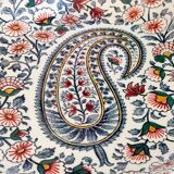Gien earthenware plate – Floral paisley pattern – Scalloped edge