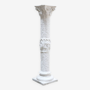 Old plaster column