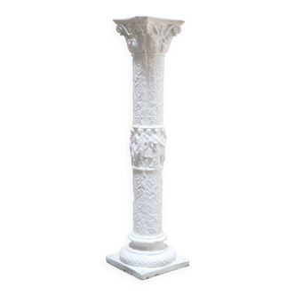 Old plaster column