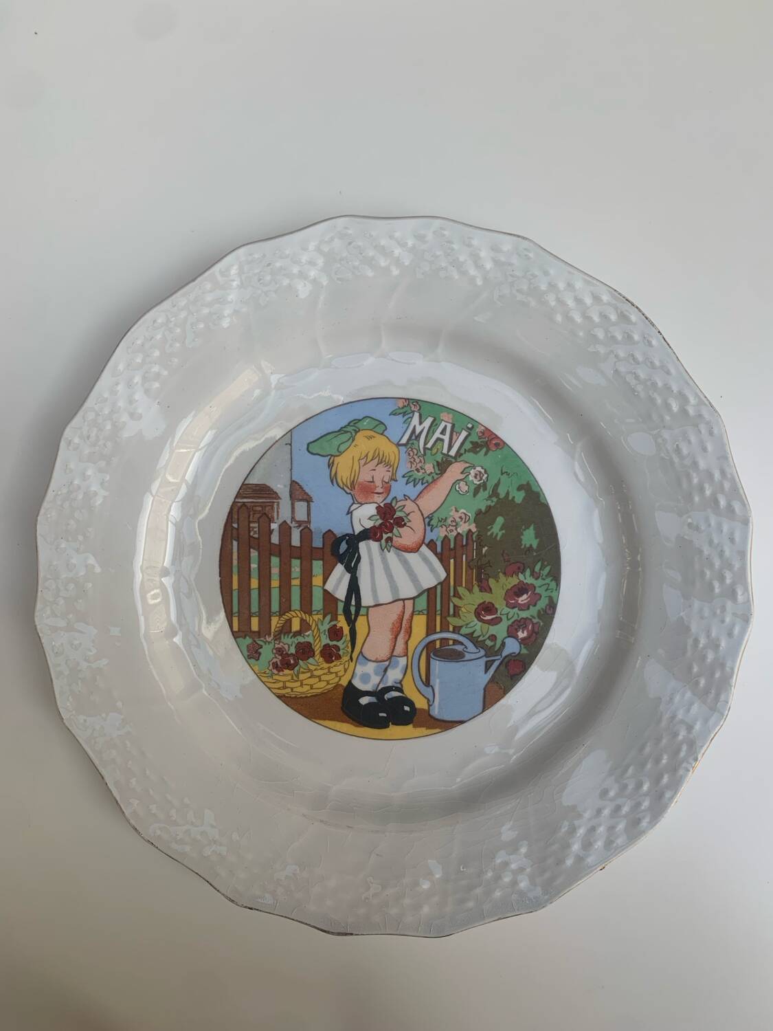 Series 12 months of the year and its dish Moulins des loups Hamage