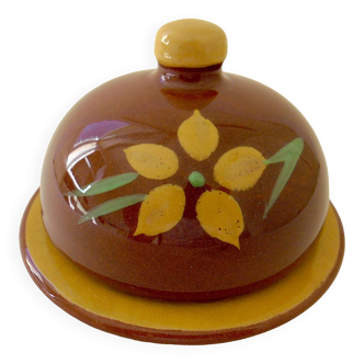 Covered butter dish in Savoyard earthenware with floral decoration