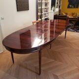 Louis XVI oval table in mahogany, 2 extensions