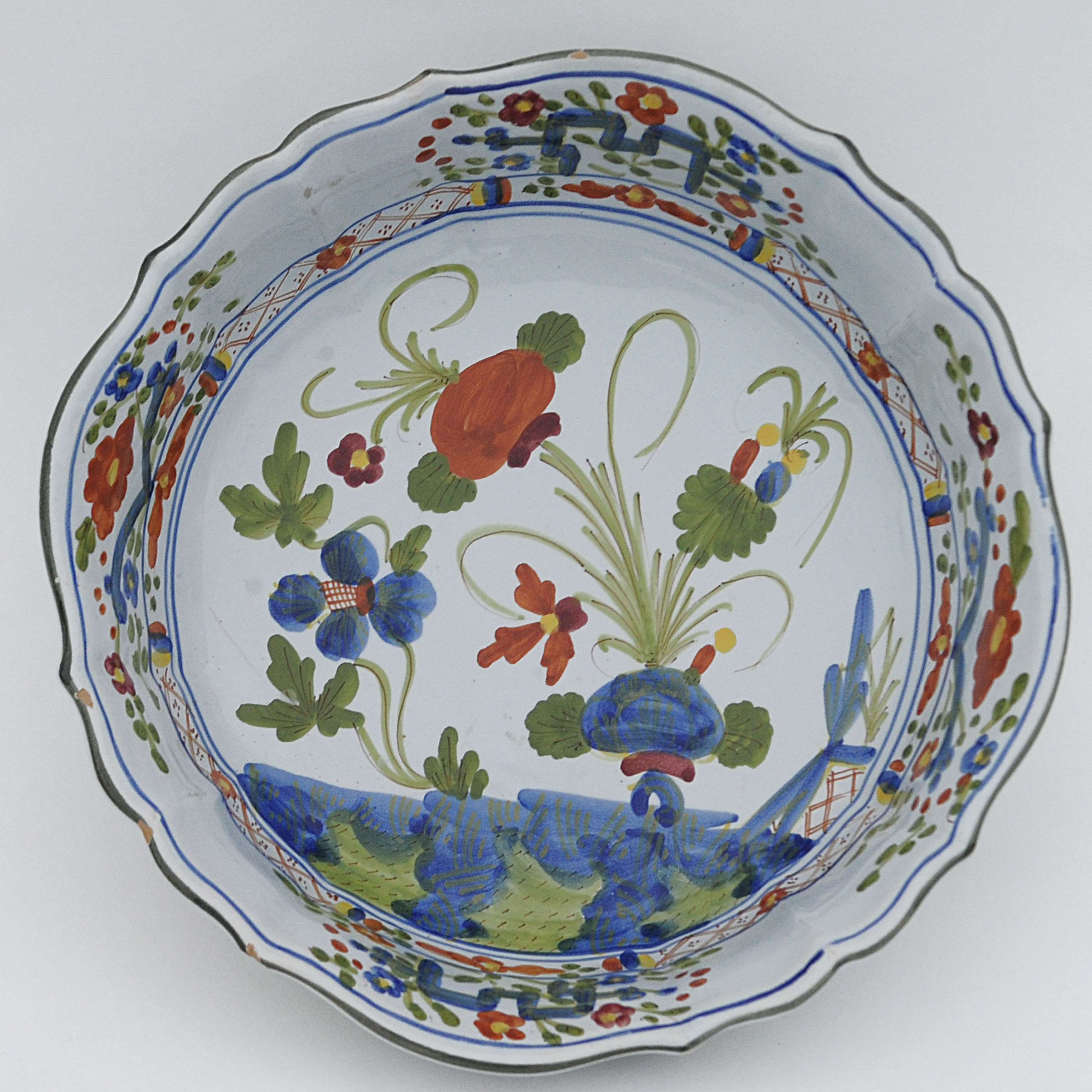 Faenza earthenware dish