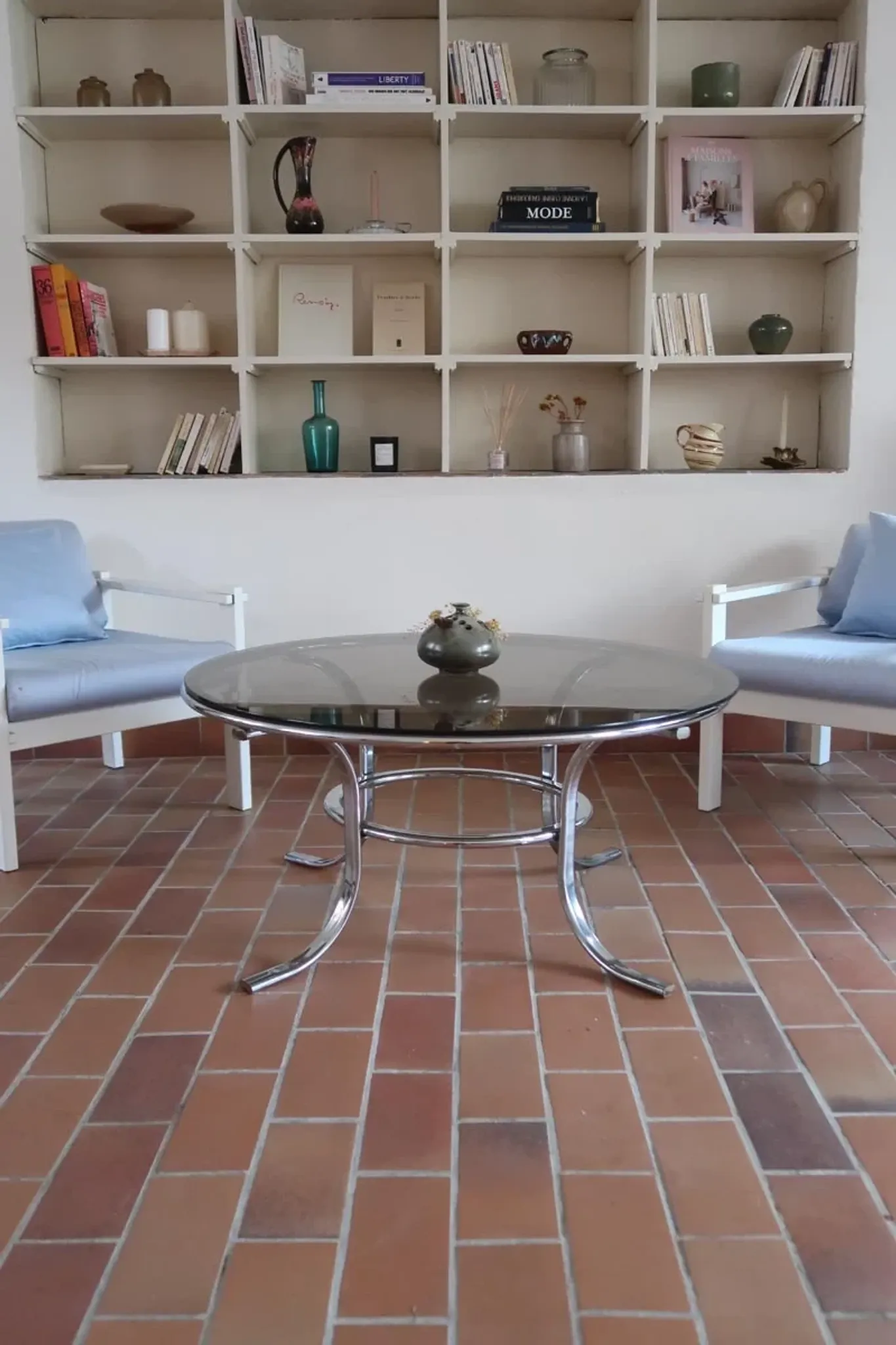 Round coffee table in smoked glass and chrome – Space Age style, 1970s