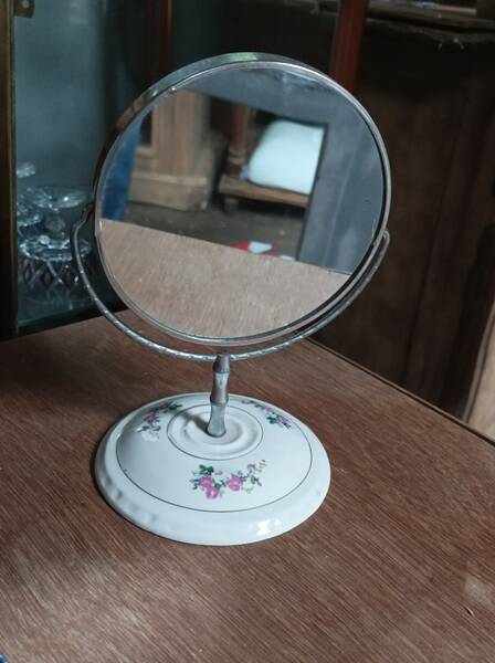 Chrome metal ceramic dressing table mirror