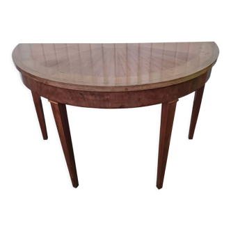 Half-moon table