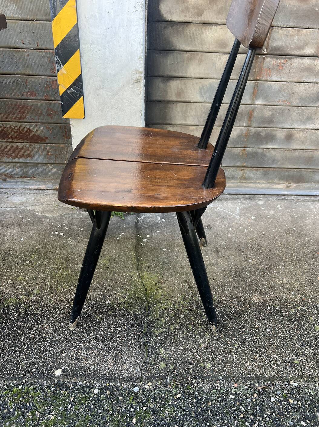 Set of table and chairs by Ilmari Tapiovaara Pirkaa.