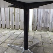 Table ronde par George Nelson pour Herman Miller USA années 1970
